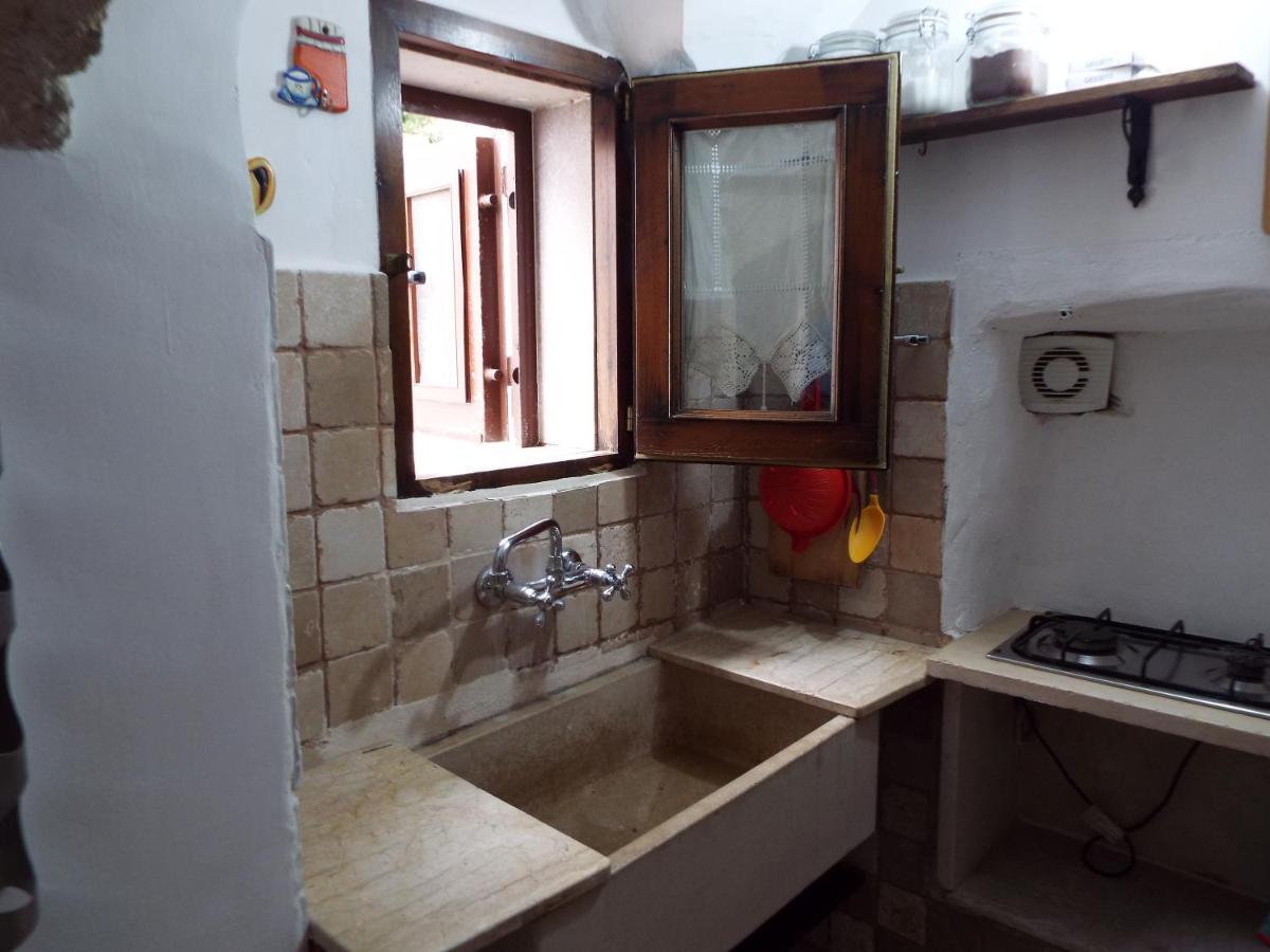 Elda Guest House ออสตูนี ภายนอก รูปภาพ